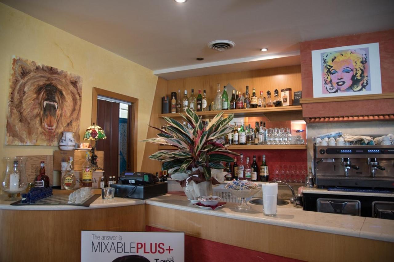 Anghiari Hotel Екстер'єр фото